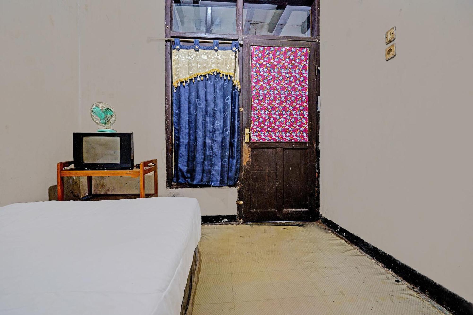 Oyo Life 92709 Kost Teras Cikapundung Syariah Bandung Exterior foto