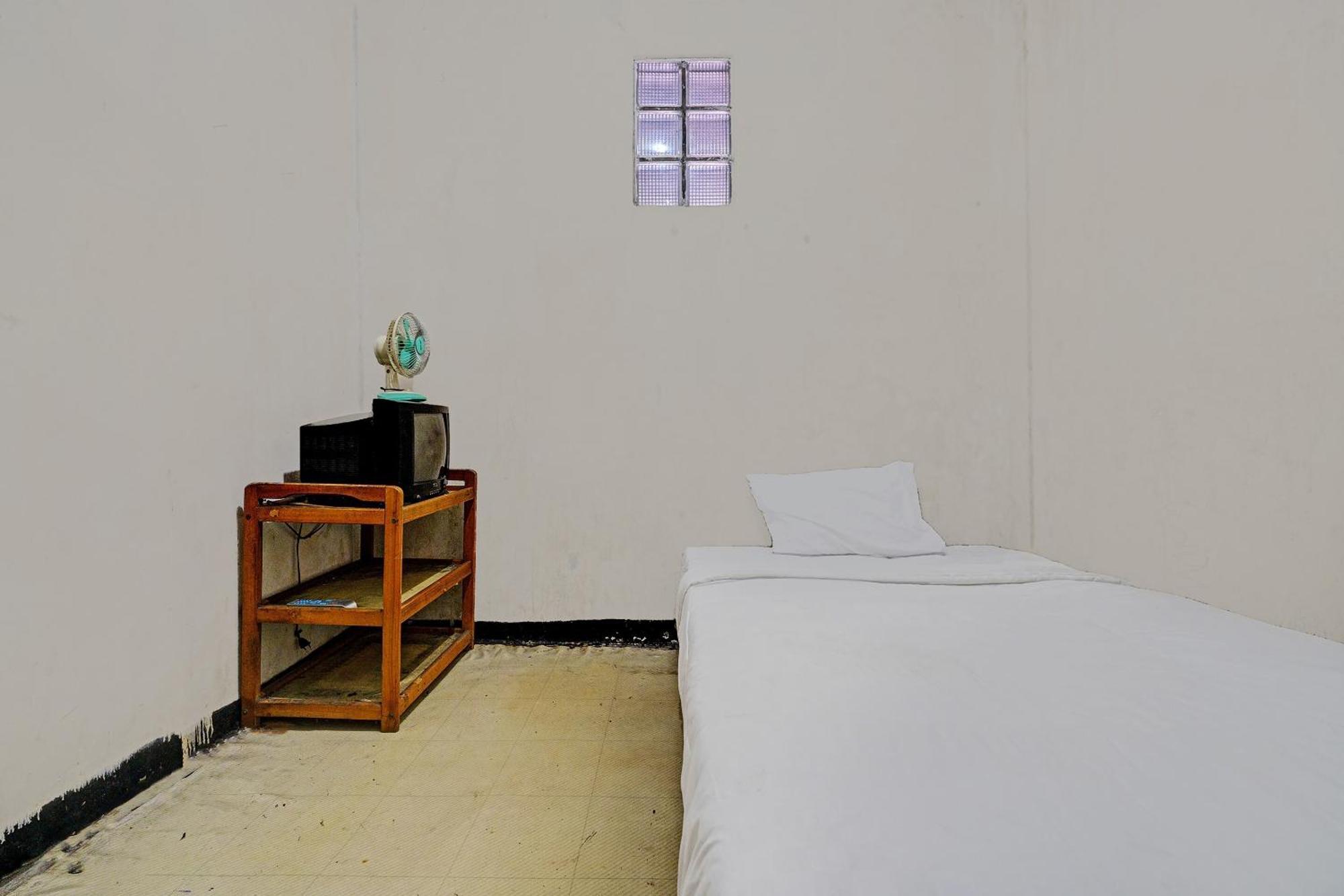 Oyo Life 92709 Kost Teras Cikapundung Syariah Bandung Exterior foto